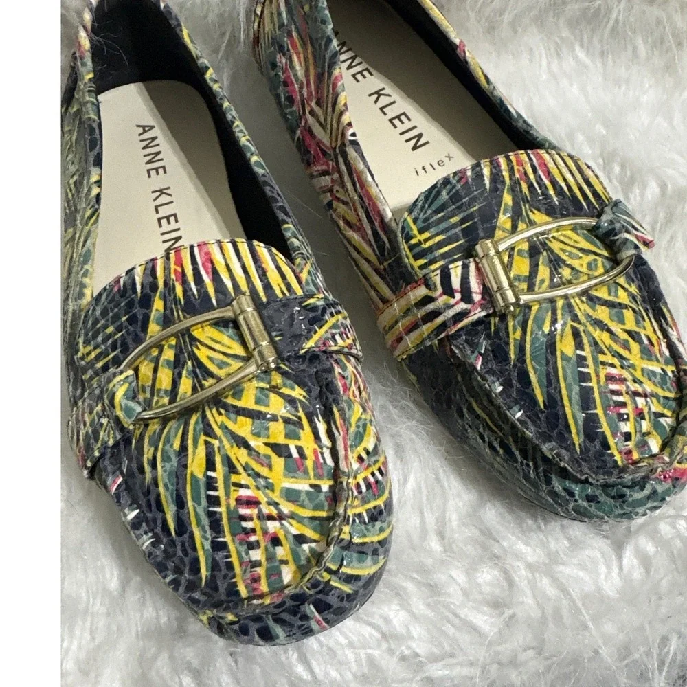 Anne Klein iFlex Tropical Palm Leaf Snake Emboss Loafer Multicolor Driving Mocs